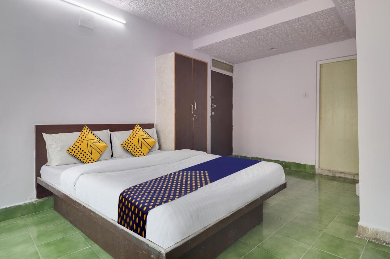 Spot On Apsara Hotel Hyderabad Exterior foto